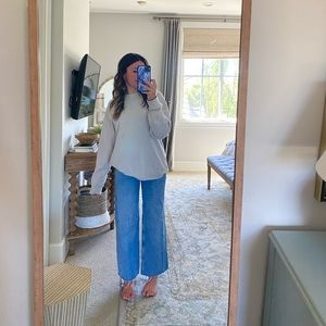 SUPER CUTE blue straight leg jeans!